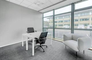 Büro zu mieten in The Icon Vienna, Tower 24, 3Rd Floor Wiedner Gürtel 13, 1100 Wien, Privater Büroraum für 1 Person in Regus Icon Tower
