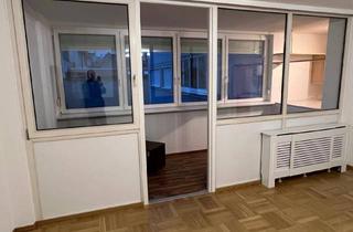 Wohnung mieten in 2410 Hainburg an der Donau, Wohnung mit Aufzug und großer Garage, sowie verbaute Loggia sehr ruhig und gepflegt. Badezimmer neu renoviert.