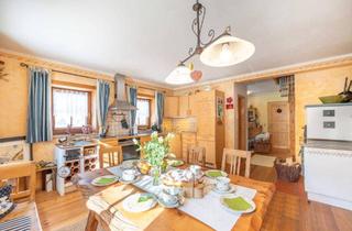 Mehrfamilienhaus kaufen in 5591 Ramingstein, Gepflegtes Landhaus im rustikalen Stil mit mehreren Wohneinheiten