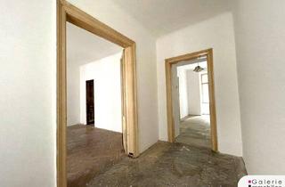 Wohnung kaufen in Nußdorfer Straße, 1090 Wien, Bei der Volksoper - sanierungsbedürftige Stilaltbauwohnung