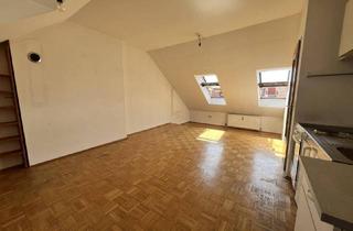 Wohnung kaufen in Schloßberg, 8010 Graz, Jakomini/Steyrergasse - Charmante Eigentumswohnung mit Blick auf Schlossberg - Ideal für Eigennutzer oder Anleger
