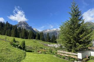 Haus kaufen in 6764 Lech, Lech am Arlberg: Grundstück mit großem Zweifamilienhaus zu kaufen