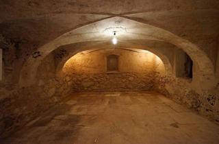 Immobilie kaufen in 4644 Scharnstein, Historischer, renovierter Keller mit eigenem Außeneingang!