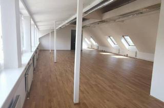 Büro zu mieten in Burggasse, 1070 Wien, Saniertes geräumiges Büro-Objekt mit Küche, Klimaanlage in der Burggasse ohne Lift