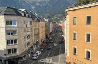 Wohnung kaufen in 6020 Innsbruck, Zentral gelegene 4-Zimmer-Altbauwohnung mit Entwicklungspotential zu verkaufen