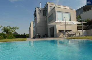 Villen zu kaufen in 2372 Gießhübl, MODERNE LUXUSVILLA MIT TRAUMHAFTEM AUSBLICK AUF WIEN, NUR 20 MIN IN DIE WIENER CITY