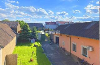 Haus kaufen in 7111 Parndorf, Viel Raum ! Viel Fläche ! Viel Freiheit ! 2 Wohneinheiten, Garagen, Halle, Garten, ...