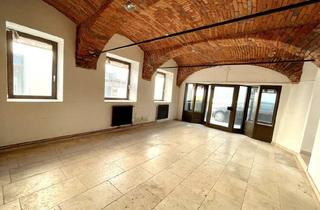 Büro zu mieten in Lederergasse/Dr.-Karl-Renner-Gasse, 8160 Weiz, Provisionsfrei! Hochwertig Sanierte Gewerbefläche im Zentralen Altbaujuwel in Weiz