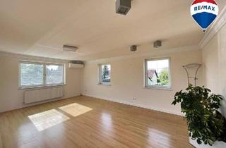 Büro zu mieten in 4230 Pregarten, Großzügige Bürofläche mit Klimaanlage & PKW-Stellplätze!