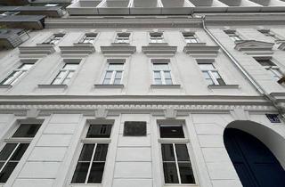 Wohnung kaufen in Traisengasse, 1200 Wien, *Sanierungsbedürftige Wohnung für Renovierer- und Altbauliebhaber!*Ab sofort verfügbar!**