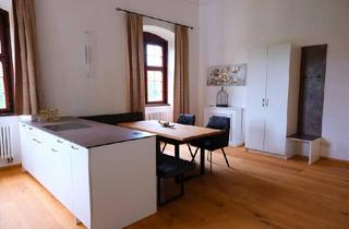 Wohnung kaufen in 4782 Sankt Florian am Inn, Einzigartiges Schlossapartment für Investoren