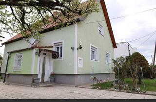 Einfamilienhaus kaufen in 2490 Ebenfurth, --Einfamilienhaus-- geräumig und gepflegt Garten &Swimmingpool