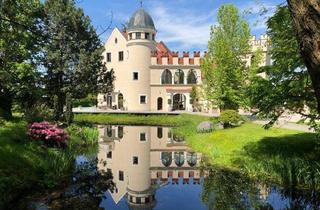 Villen zu kaufen in 5122 Überackern, Villa mit Schlossarchitektur Nähe Burghausen