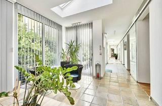 Loft kaufen in 1060 Wien, Wohnen und Arbeiten! Exklusive Altbauwohnung auf zwei Etagen mit Garagenplätzen und Eigengarten