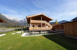 Haus kaufen in 6393 Sankt Ulrich am Pillersee, Design-Chalet mit Badeteich im Pillerseetal