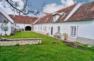 Haus kaufen in 7052 Müllendorf, Charmantes burgenländisches Anwesen: Traditioneller Streckhof mit Weinkeller und Nebengebäude