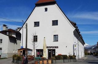 Wohnung kaufen in 6060 Hall in Tirol, Gemütliche, sonnige 2-Zimmerwohnung in wunderschön renoviertem, historischen Gebäude