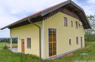 Einfamilienhaus kaufen in 5221 Lochen am See, Großzügiges Einfamilienhaus mit Sanierungsbedarf in Lochen am See