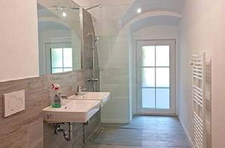 Wohnung kaufen in 2460 Bruck an der Leitha, DB IMMOBILIEN | Top sanierte, vermietete Wohnung mit eigener Loggia zu verkaufen! Kurzzeit Vermietungen möglich!