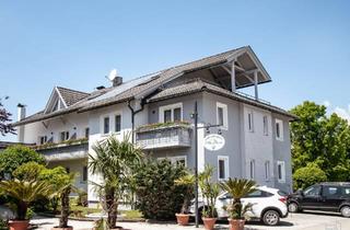 Wohnung kaufen in Markus-Pernhart-Strasse, 9220 Velden am Wörther See, Renditeobjekt mit 5% * - Charmantes 2-Zimmer Apartment mit Pool - Villa Flora! Provisionsfrei für Käufer!