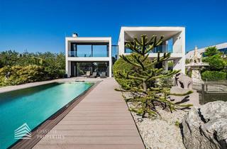 Villen zu kaufen in Leopoldsdorf, 1100 Wien, 5-Zimmer Designvilla mit großartigen Garten und Pool, Stadtgrenze