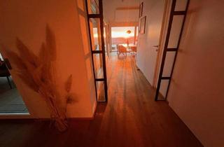 Penthouse kaufen in 8200 Gleisdorf, ** Designerpenthouse mit vielen Raffinessen ** 70m² Terrasse mit Panoramablick ** atemberaubende Sonnenuntergänge ** High-End-Ausstattung ** Tischlermöbel inklusive ** Sackgassenlage neben Waldrand ** 2 Carports**