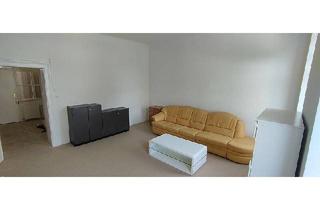 Wohnung mieten in Klederingerstrasse 117, 1100 Wien, Altbauwohnung für Student/Studentin zu vermieten