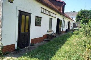 Einfamilienhaus kaufen in 2413 Berg, Einfamilienhaus mit großem Garten | idyllische Lage Nähe Kittsee | Jetzt sanieren und wohlfühlen!