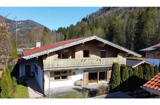 Haus kaufen in 6344 Walchsee, Objekt. Nr.: W1003 - WALCHSEE - FREIZEIWOHNSITZ - PREISREDUKTION: Tiroler Landhaus mit Galerie mit Gartenhaus in Bestlage mit Blick auf den Kaiser