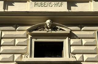 Penthouse kaufen in 1040 Wien, Penthouse mit 2 Terrassen und Großes Potenzial im Wiener Altbau / Penthouse With 2 Terraces And High Potential in Viennese Century Building /