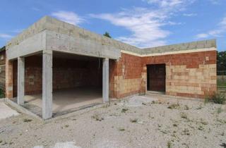Haus kaufen in 7053 Hornstein, Wohnglück am Neufelder See: Bungalow-Rohbau mit Baubewilligung und Einreichplan auf Pachtgrund