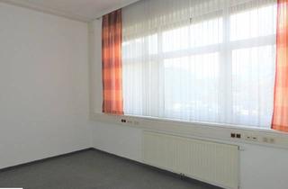 Büro zu mieten in 2020 Hollabrunn, Ca. 140 m² große Büro-, Ordination- bzw. Praxisräume im Obergeschoß eines Geschäftshauses, direkt beim Einkaufszentrum und dennoch in ruhiger Lage in Hollabrunn zu vermieten!