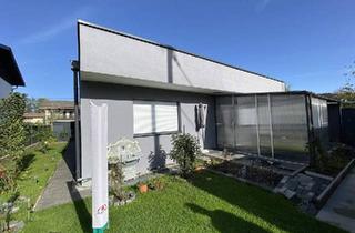 Doppelhaushälfte kaufen in 5231 Schalchen, Stilvoller Flachdach-Bungalow