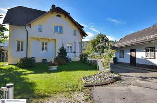 Villen zu kaufen in 4813 Gmundnerberg, Altmünster: Verträumte Villa mit großem Garten und Traunsteinpanorama - inkl. freiem Baugrund!!