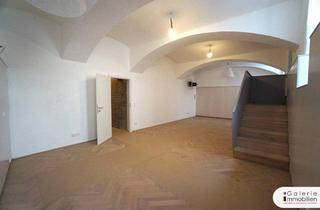 Garagen kaufen in Argentinierstraße, 1040 Wien, Stilaltbau bei der Argentinierstraße - Atelier mit eigenem Hof