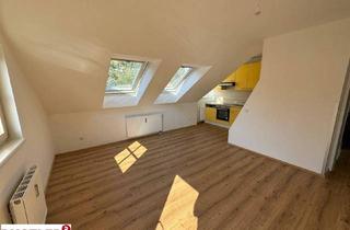 Wohnung mieten in 8052 Graz, Sanierte Dachgeschosswohnung mit 3 Zimmern I Inklusive Badewanne