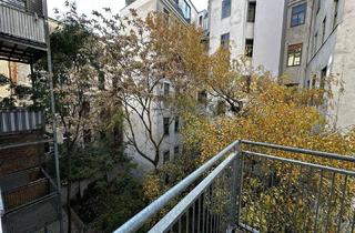 Wohnung kaufen in Dietrichgasse, 1030 Wien, Repräsentatives Altbauhaus, 250m zur U-Bahn: moderne 2-Zimmer-Wohnung mit Freifläche, LIFT, Südwestausrichtung, Fahrradabstellplatz