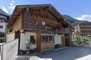 Haus kaufen in 6262 Schlitters, Schmuckes Einfamilienwohnhaus im typischen Tiroler Stil in Schlitters / Zillertal