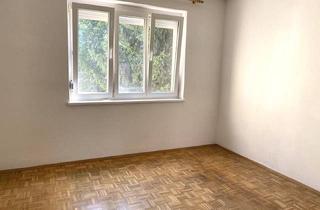 Wohnung kaufen in 2020 Hollabrunn, Hübsche 3-Zimmerwohnung in Toplage im Zentrum Hollabrunns, Küche mit Küchenzeile, hell, guter Zustand, Hausgarten, Nähe Bahnhof!