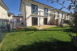 Reihenhaus kaufen in Wolfgang-Mühlwanger-Straße, 1220 Wien, Haus mit Garten und Kuschelecken ohne Ende!