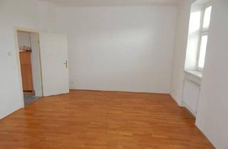 Wohnung kaufen in Wiener Straße, 2402 Maria Ellend, Helle 2 Zimmer Wohnung mit Balkon und PKW-Stellplatz