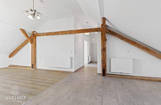 Wohnung kaufen in Spitalstraße, 4134 Putzleinsdorf, Sanierte Dachgeschosswohnung mit Garten, geräumiger Garage und ausbaubarem Dachboden