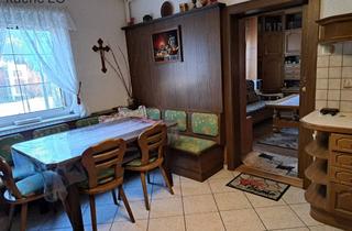 Haus kaufen in Quellenstraße 24, 2763 Neusiedl, Sanierungsbedürftiges Wohnhaus mit Garten, Garagen und ehemaligem Schlachthof