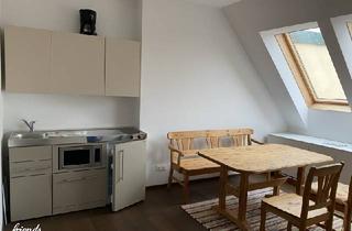 Wohnung mieten in Wiener Straße, 2352 Gumpoldskirchen, Möblierte Dachgeschosswohnung! Perfekt für Singles oder Pärchen!