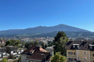 Wohnung kaufen in Brandjochstrasse 10, 6020 Innsbruck, Wunderschöner Altbau - Dachgeschosswohnung mit Ausblick