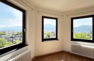 Wohnung kaufen in Brandjochstrasse 10, 6020 Innsbruck, Wunderschöner Altbau - Dachgeschosswohnung mit Ausblick