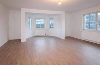 Wohnung kaufen in 2571 Altenmarkt an der Triesting, Behaglichkeit pur: 4-Zi.-Etagenwohnung in Altenmarkt an der Triesting