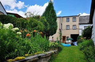 Haus kaufen in 3843 Dobersberg, Geräumiges Wohnhaus mit großem Garten und angrenzendem Fischteich