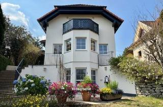 Einfamilienhaus kaufen in Höhenstraße, 1170 Wien, Wohnen wie im Urlaub - Traumhaftes Einfamilienhaus mit Pool, Sauna & Garten am Wienerwald