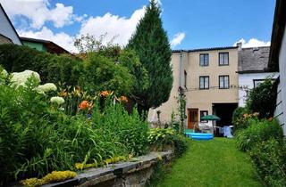 Haus kaufen in 3843 Dobersberg, Geräumiges Wohnhaus mit großem Garten und angrenzendem Fischteich